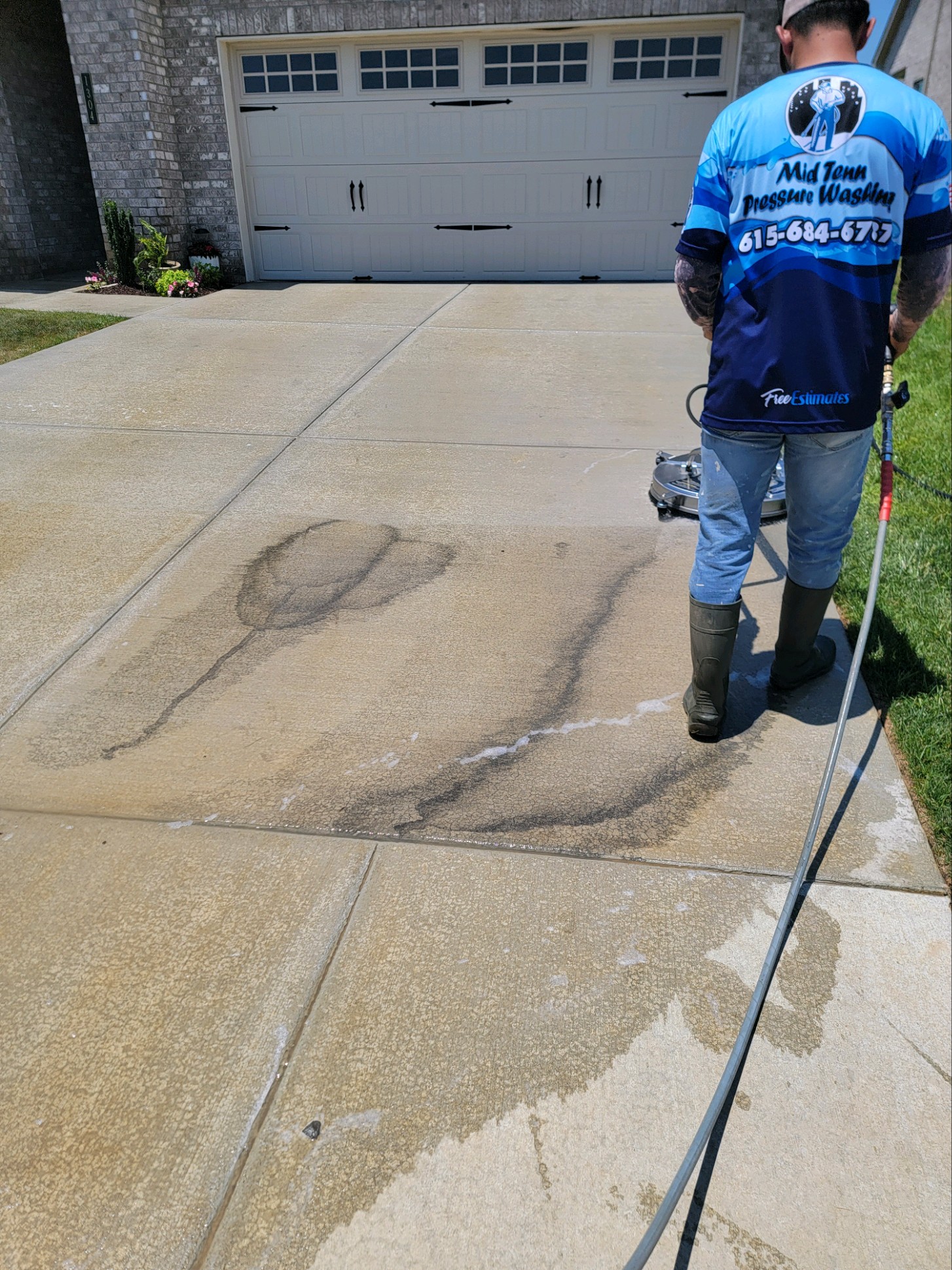 Driveway surface cleaned in Hermitage, TN